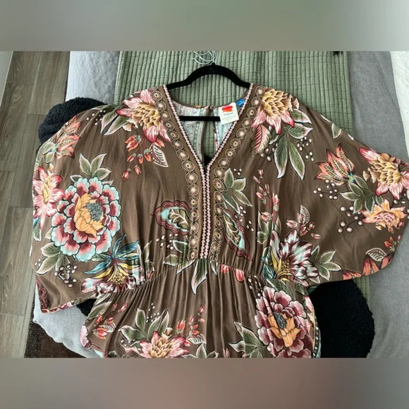 ⭐️Fall In Love with this FARM Rio Floral Bishop Sleeve MIDI Dress 🍁🍂 - Picture 13 of 13